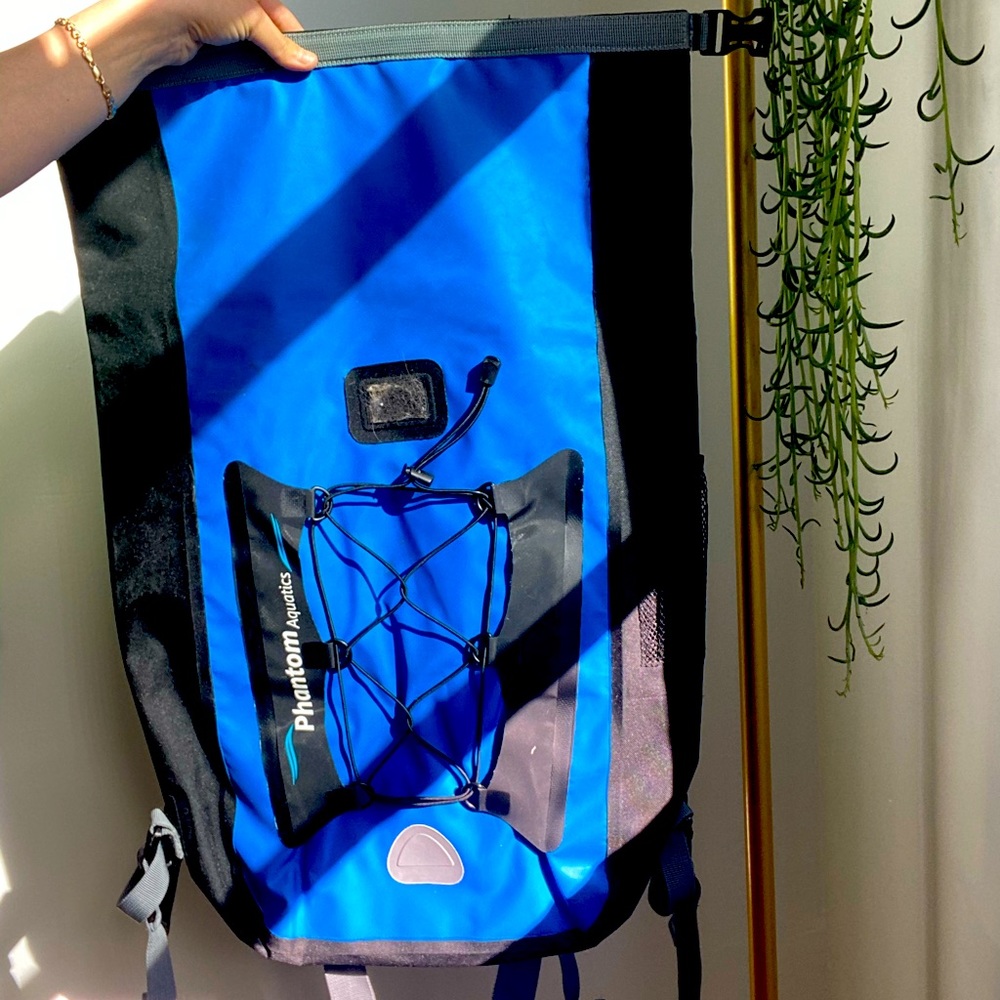 Phantom Aquatics Walrus 25 Premium Waterproof Backpack Dry Bag Camp Hike Scuba